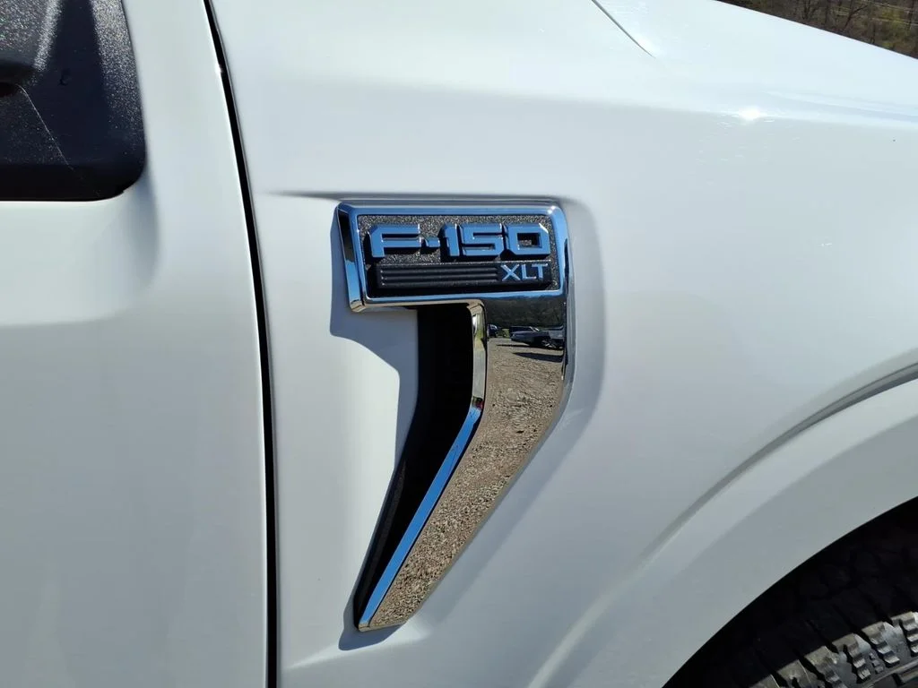 Used 2025 White Ford XLT image 29
