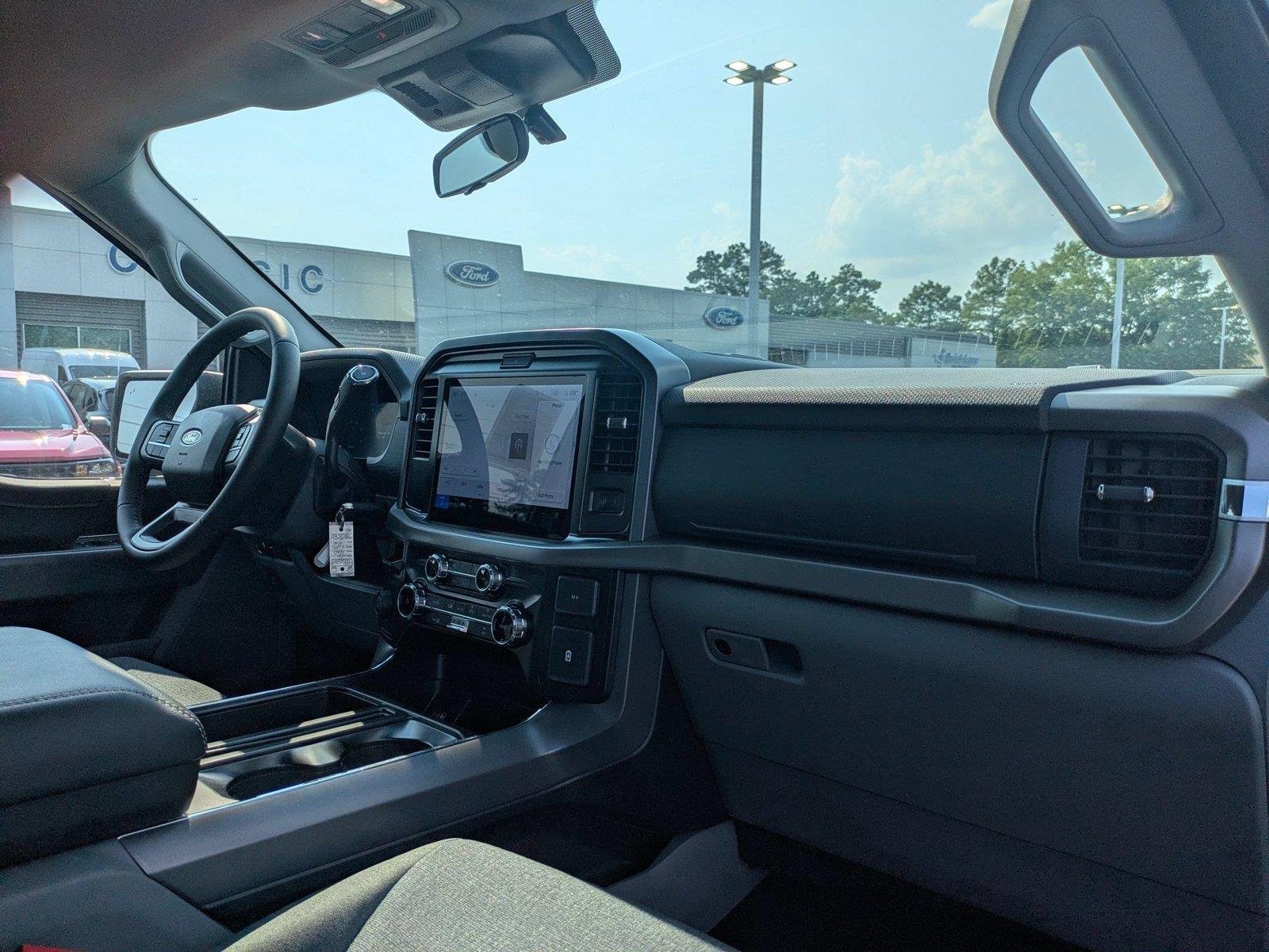 New 2026 Iconic Silver Metallic Ford XLT image 29