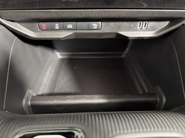 New 2026  Jeep Laredo image 20
