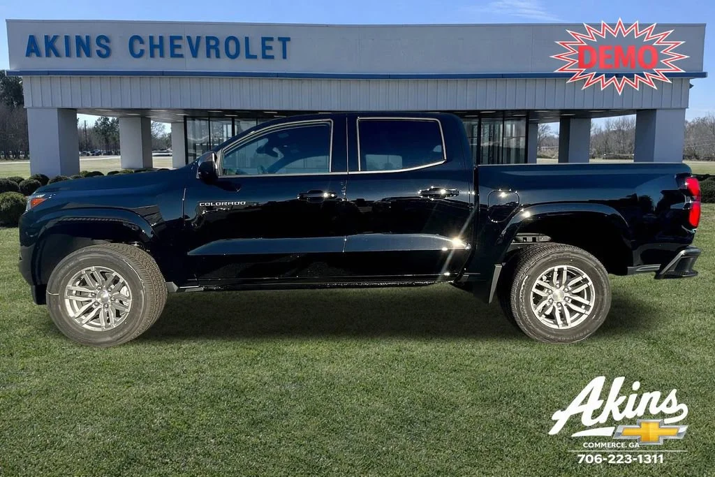 New 2026 Black Chevrolet LT image 20