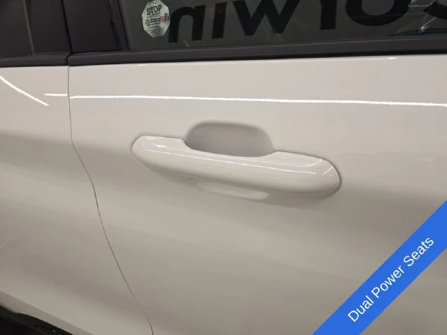New 2026 Star White Metallic Tri-Coat Ford Tremor® image 9
