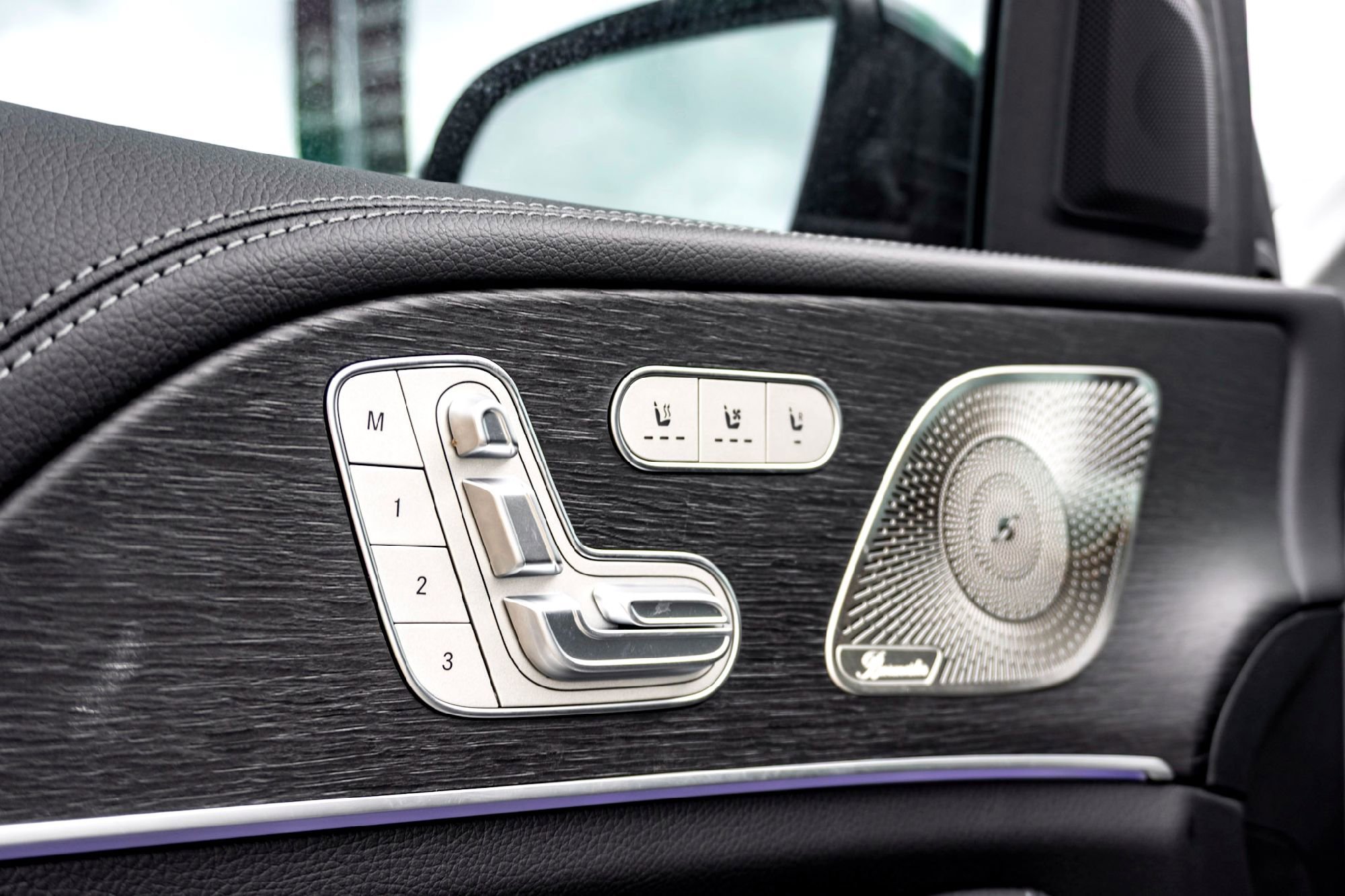 New 2026 MANUFAKTUR Alpine Grey Mercedes-Benz GLE 580 image 8