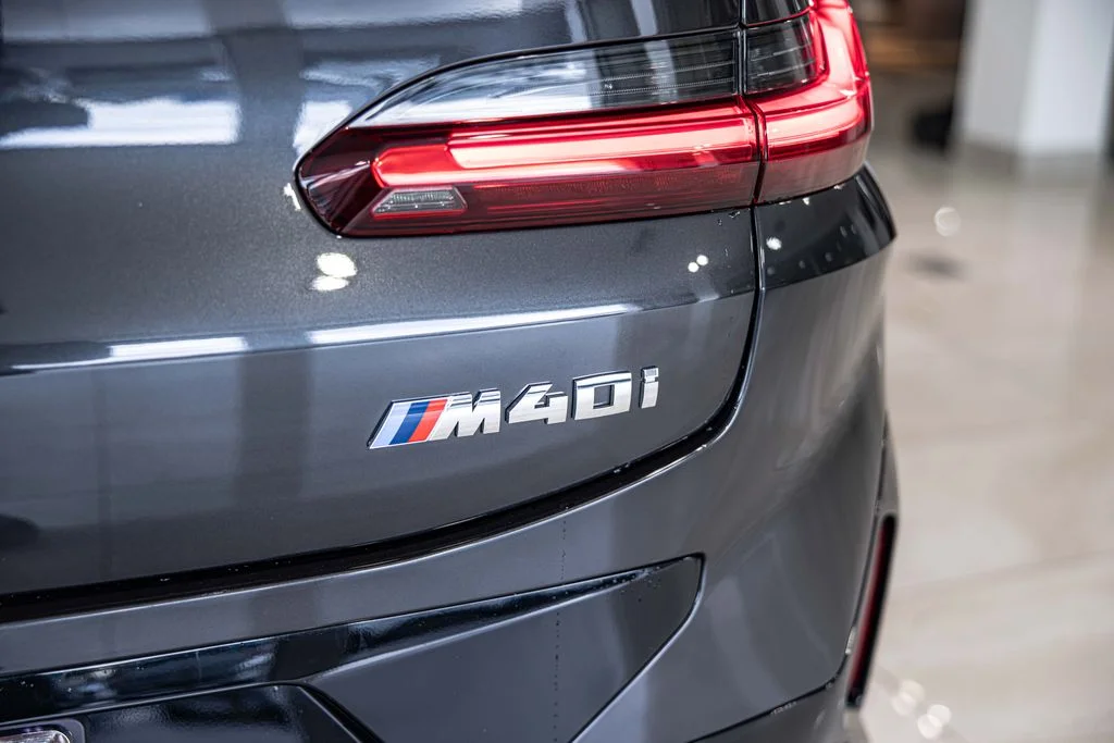 Used 2023 Gray BMW M40i image 15