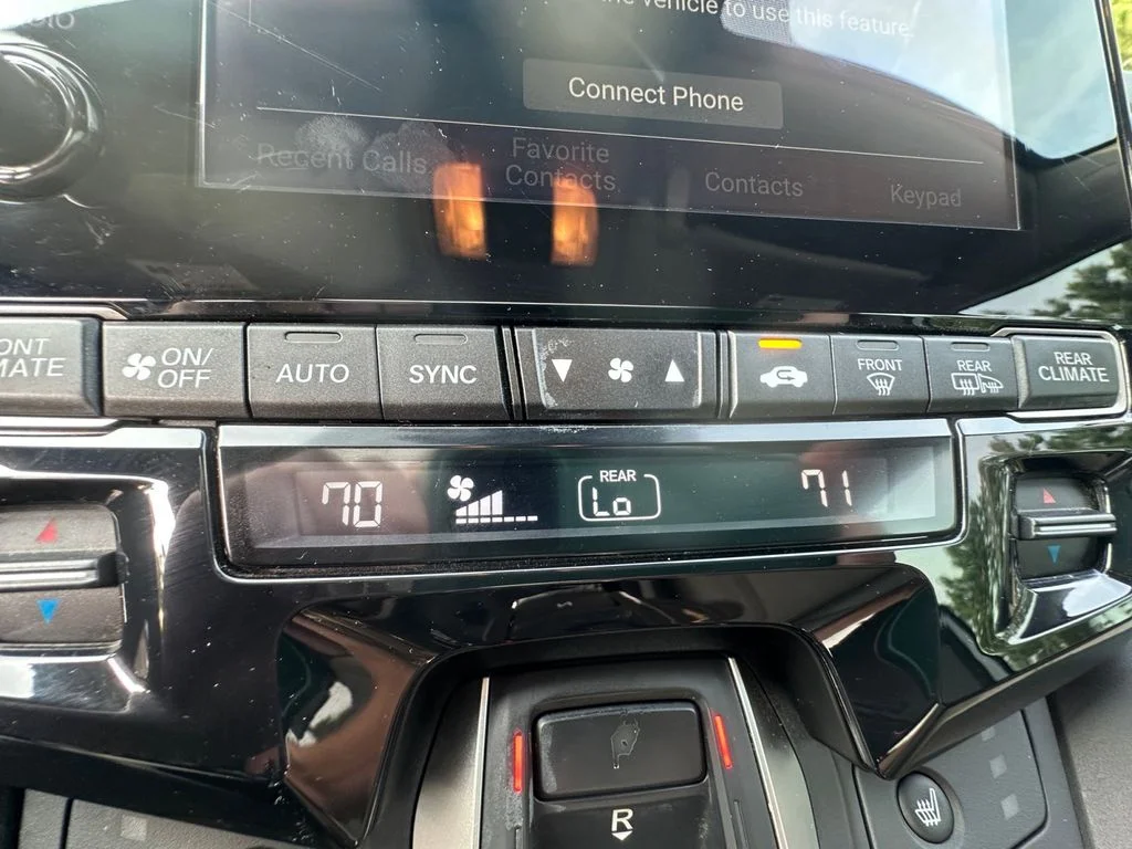 Used 2019 White Honda EX-L image 25