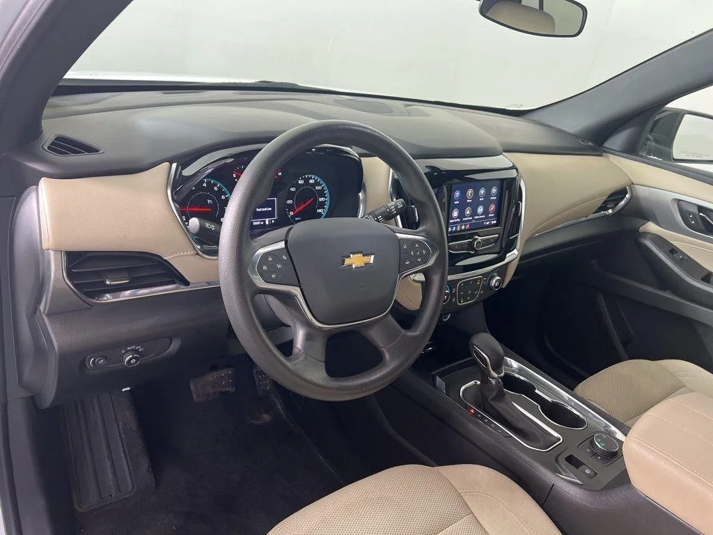 Used 2023 Summit White Chevrolet LS image 4