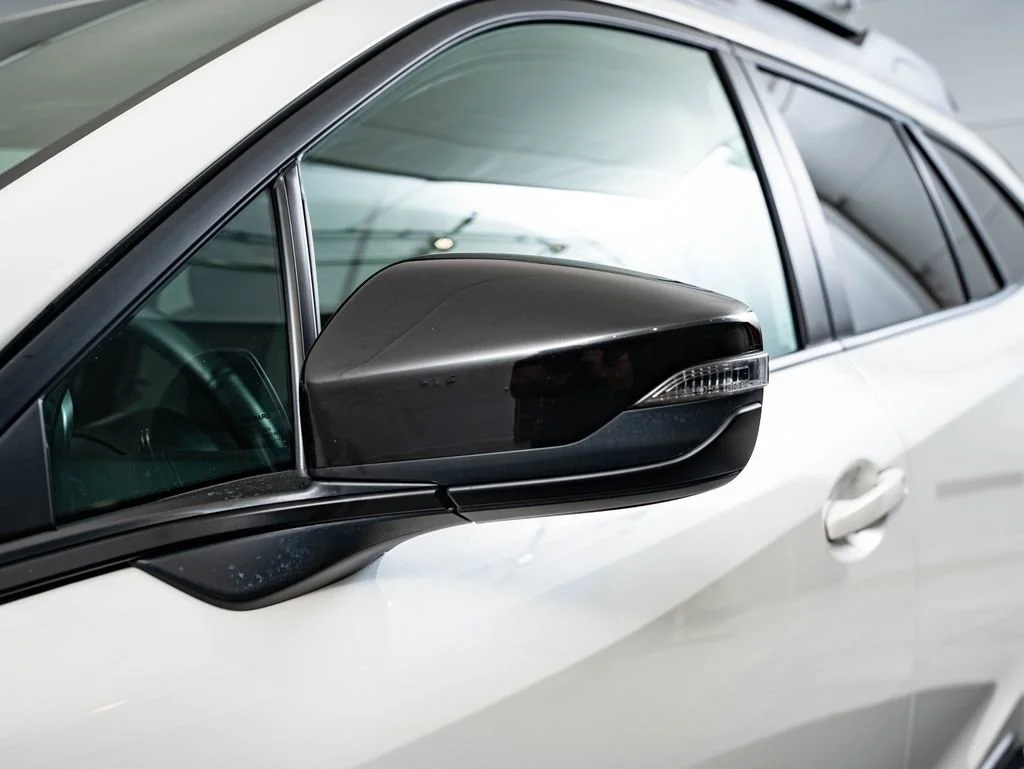 Used 2025 Crystal White Pearl Subaru Onyx Edition XT image 17