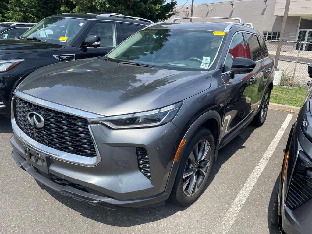 Certified Used 2023 Graphite Shadow INFINITI LUXE image 1