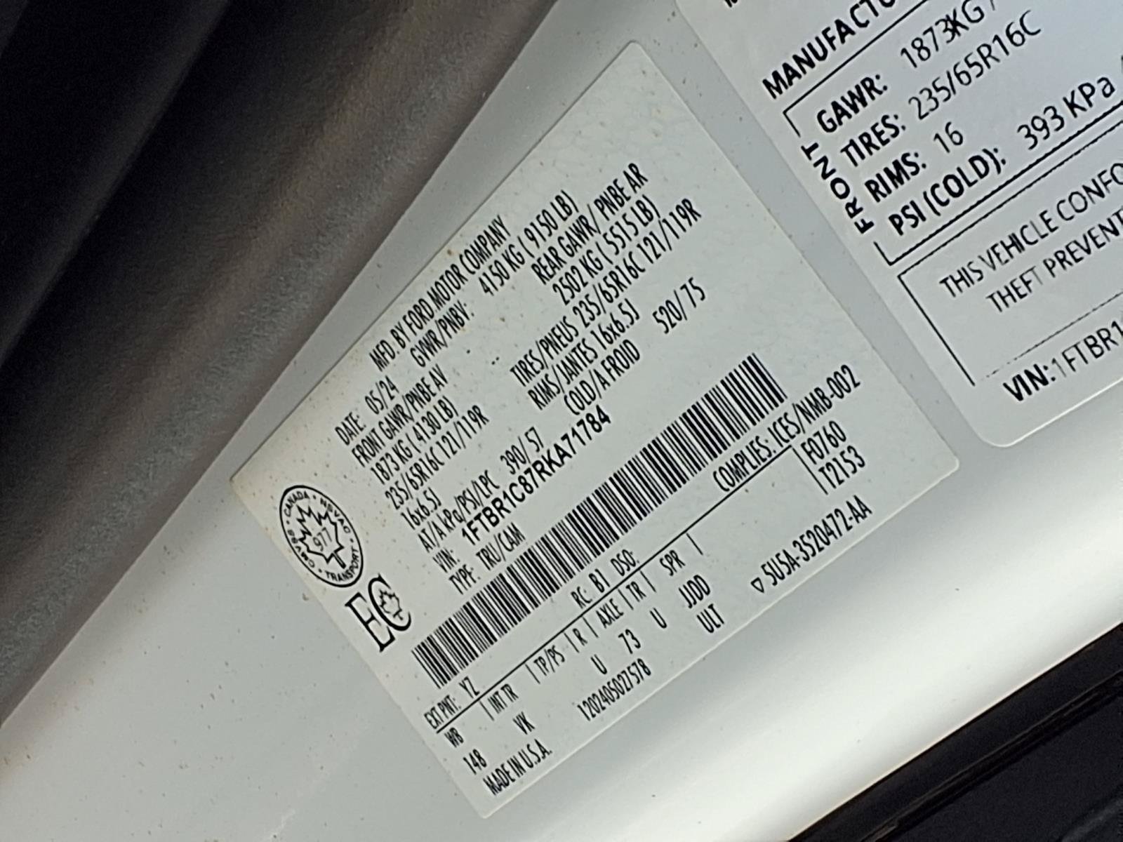 Certified Used 2024 Oxford White Clearcoat Ford Base image 40