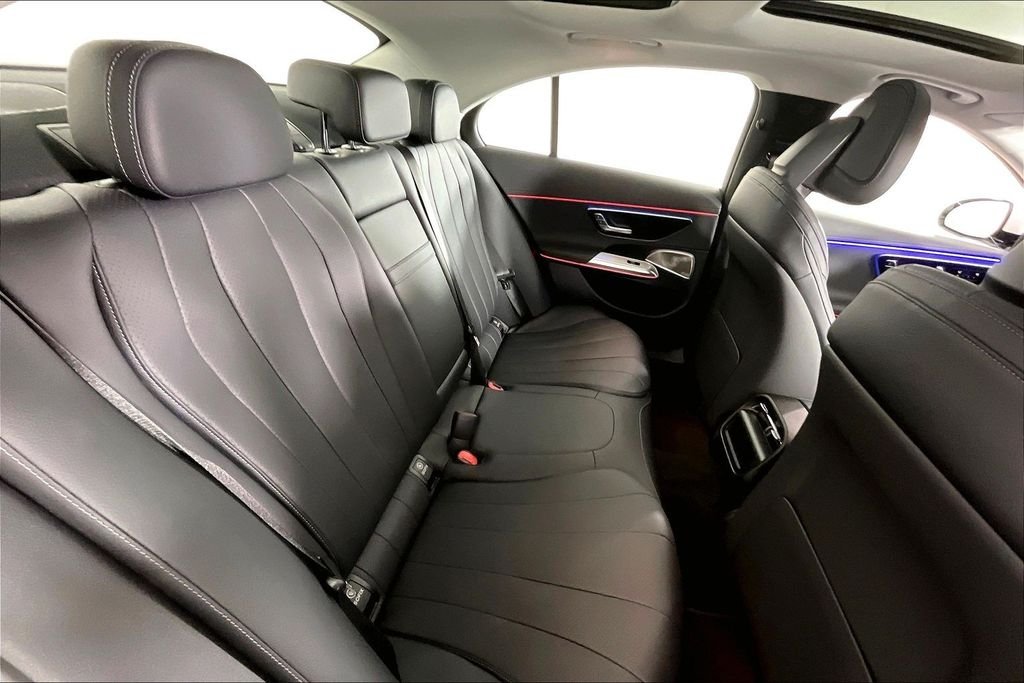 2026 Mercedes-Benz E-Class E350 - Photo 19