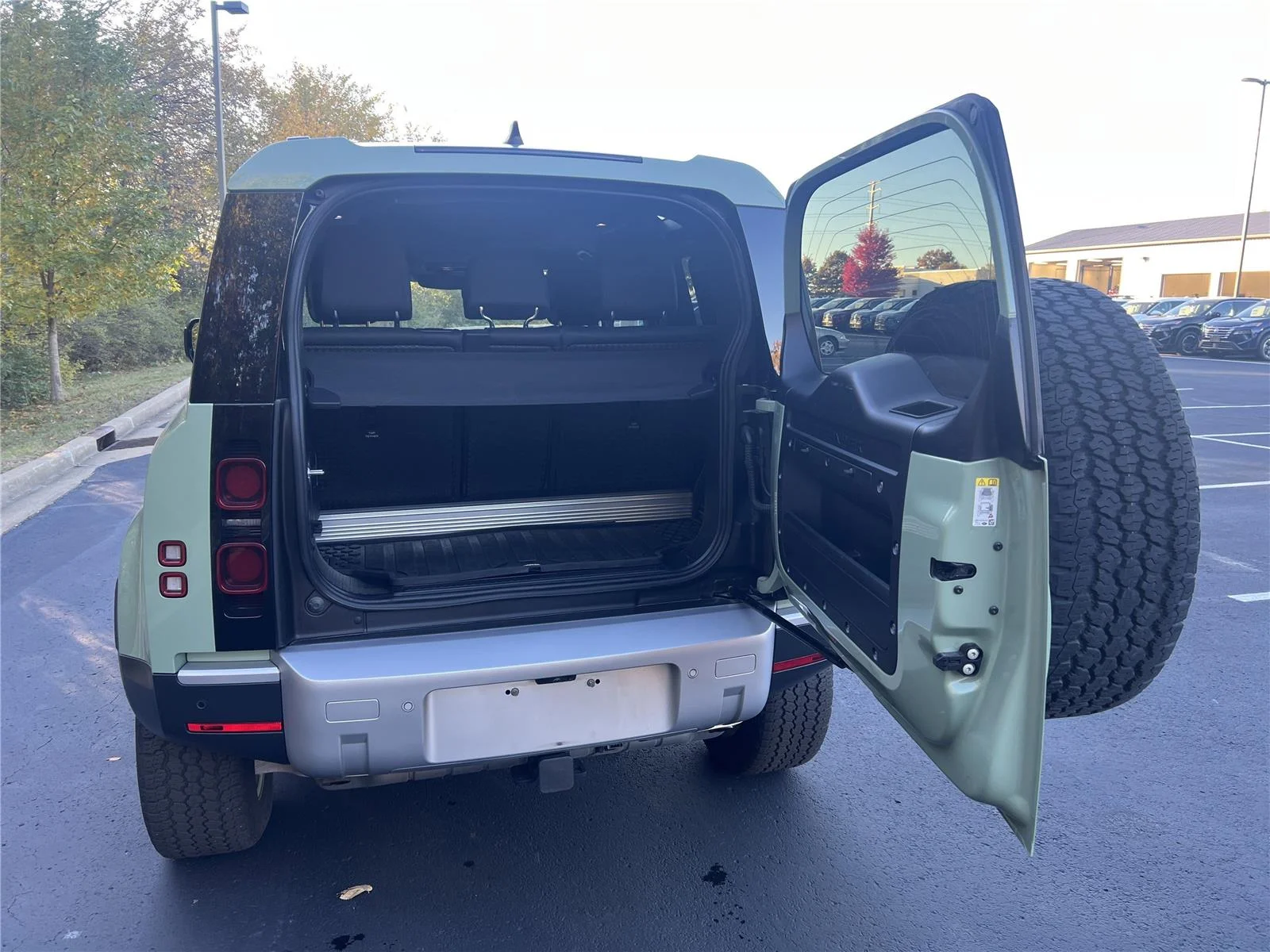 Certified Used 2023  Land Rover 75th Edition image 31