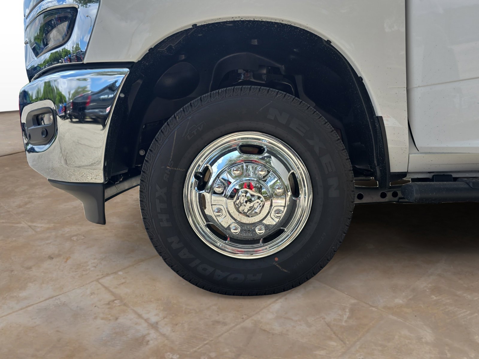 New 2026 Bright White Clearcoat RAM Tradesman image 27