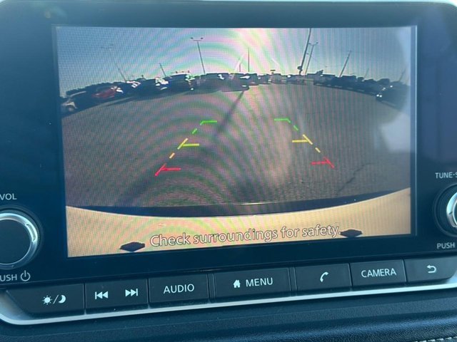Used 2023 White Nissan SV Intelligent AWD image 21