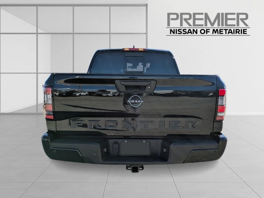 New 2026 Super Black Nissan Crew Cab SV image 4