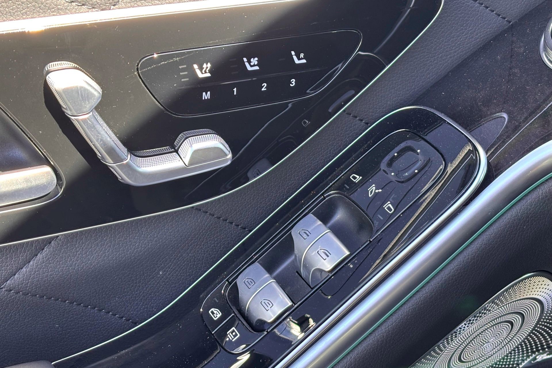 2025 Mercedes-Benz S-Class S 580e - Photo 18