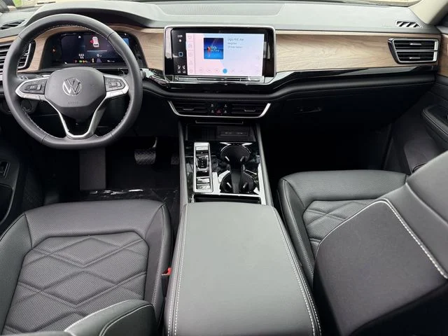 New 2026 Black Volkswagen 2.0T SE w/Technology image 7