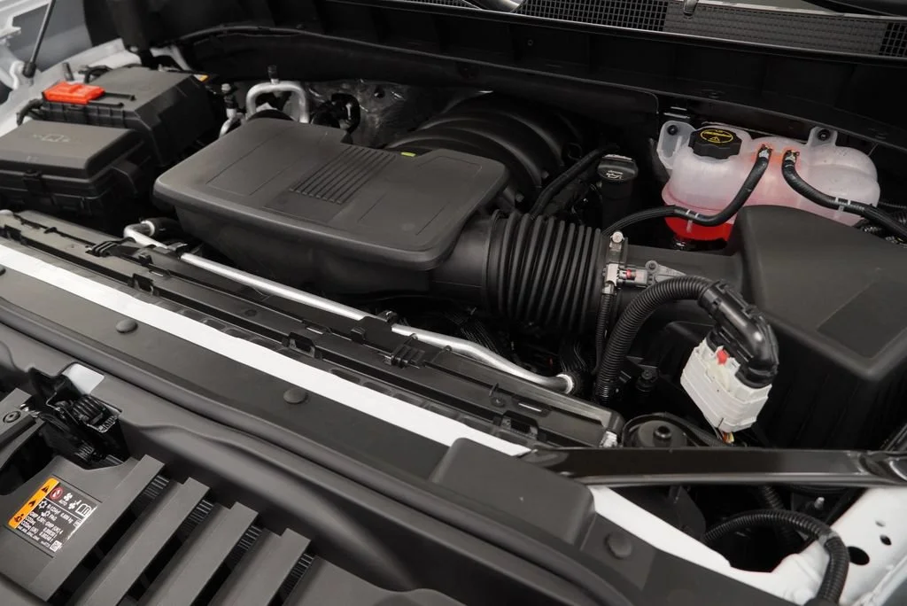 New 2026 Summit White Chevrolet LT image 41