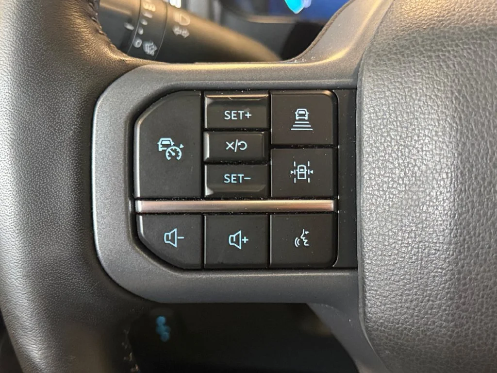 Used 2024 Gray Ford Lariat image 32