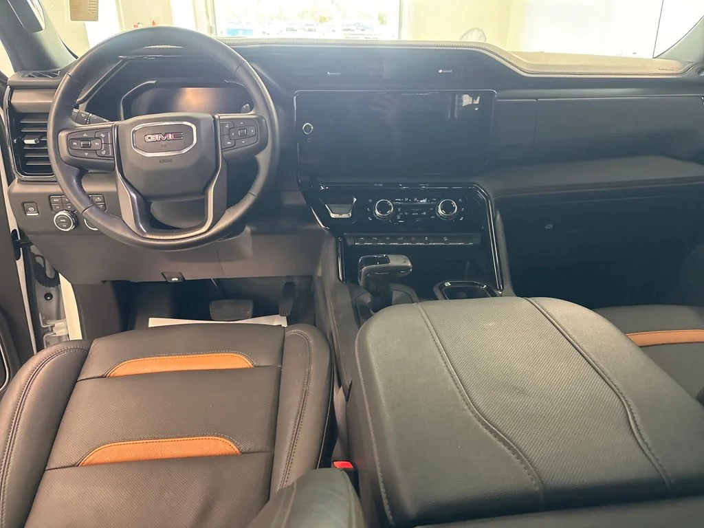 Used 2026 White GMC AT4 image 15