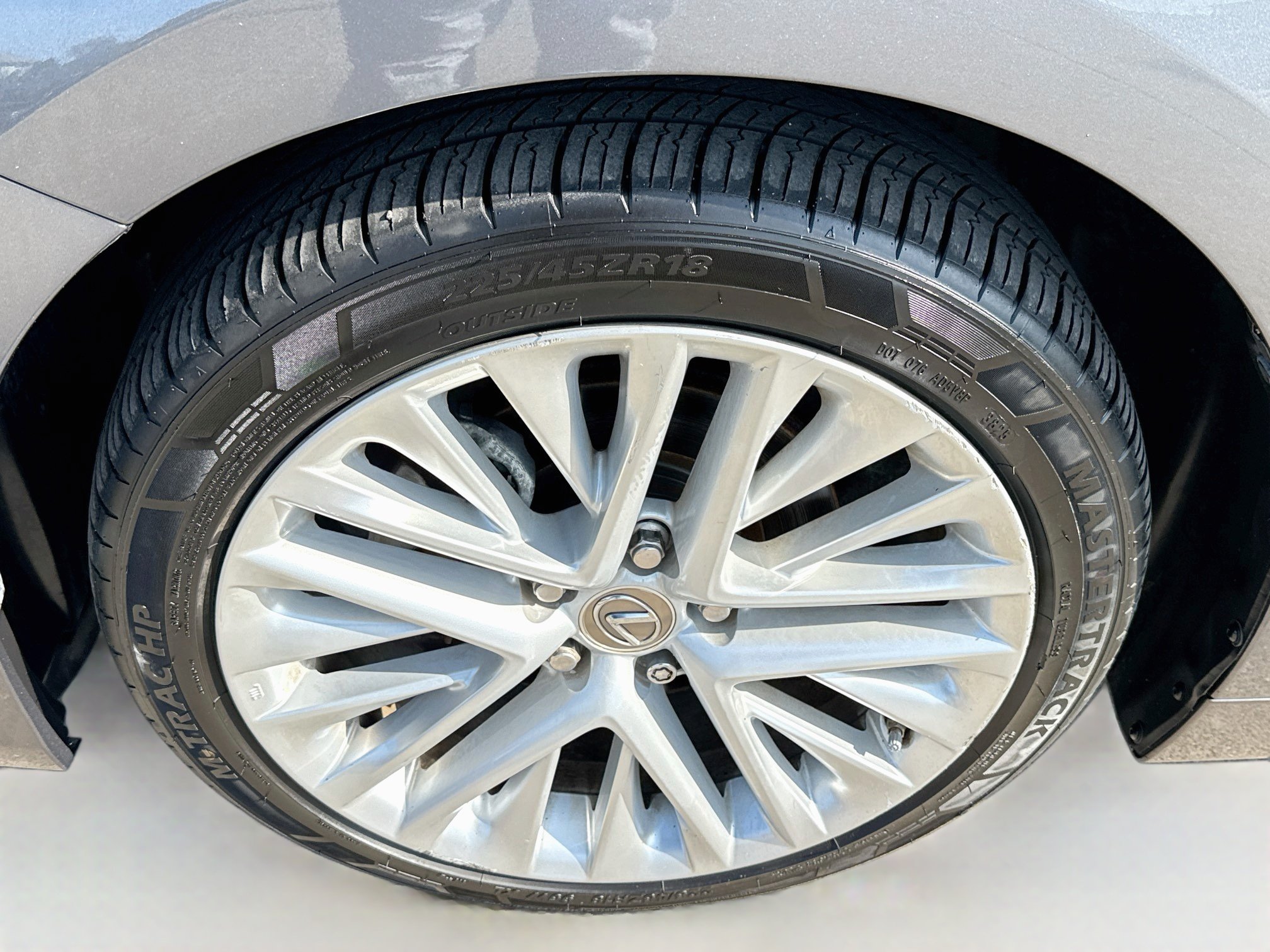 Used 2018 Nebula Gray Pearl Lexus Base image 31