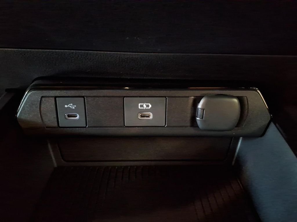 New 2026 Wind Chill Pearl Toyota XSE image 9