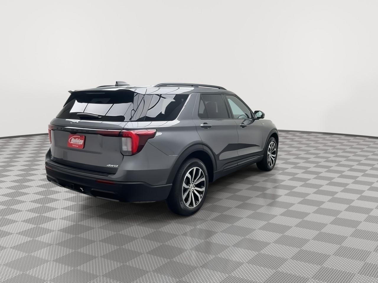 Used 2025 Carbonized Gray Ford ST-Line image 42