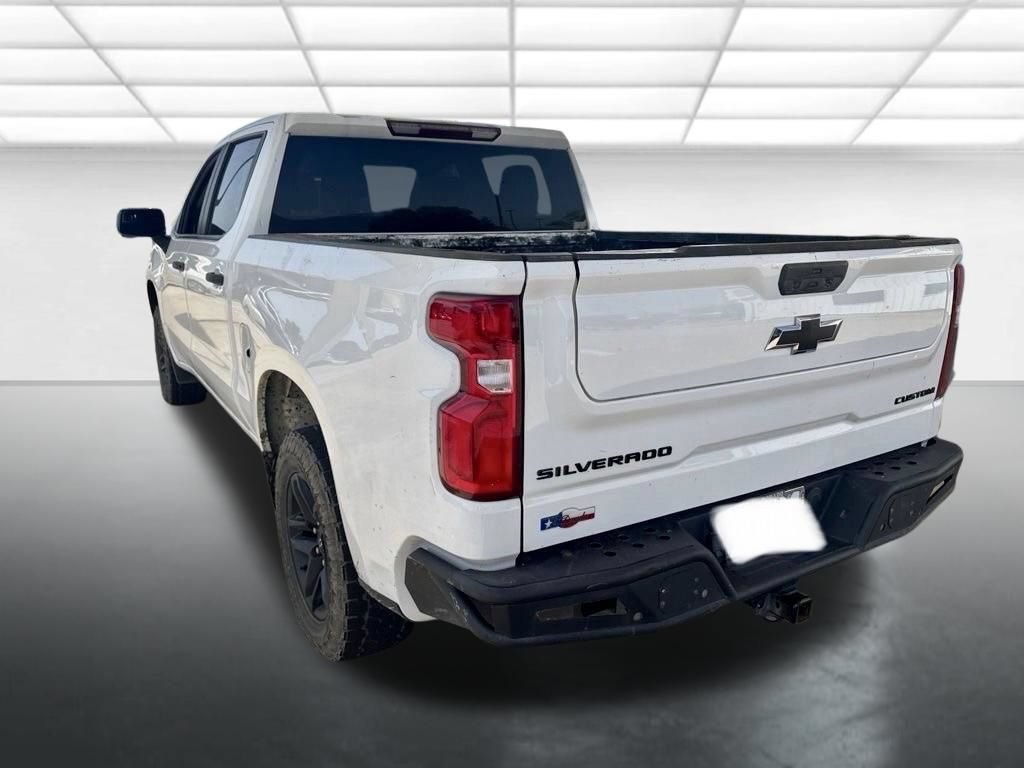 Used 2021 SUMMIT WHITE Chevrolet Custom image 3