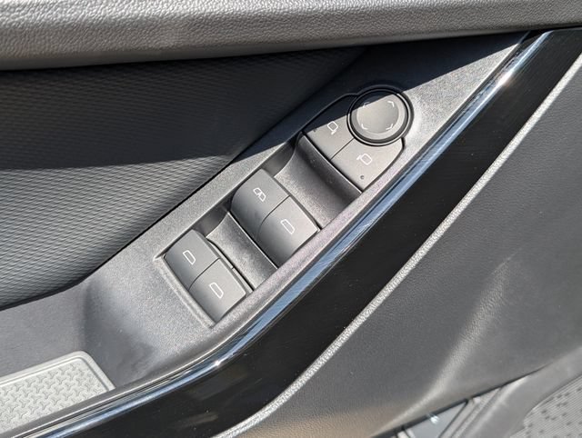 2027 Chevrolet Equinox LT - Photo 13