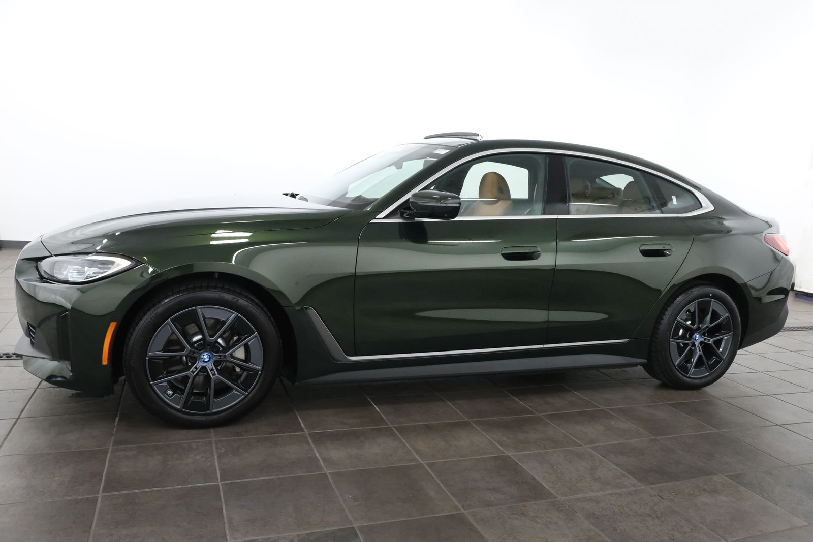 Used 2024 BMW i4 35 with VIN WBY43AW09RFR70296 for sale in Elmhurst, IL