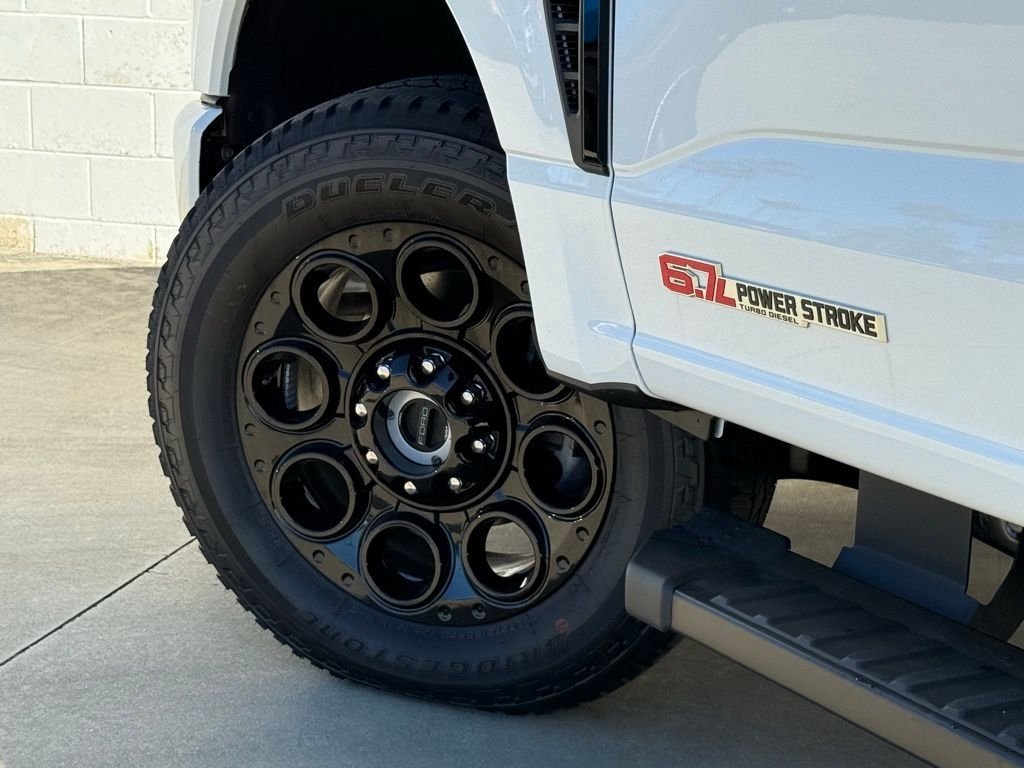New 2026 Oxford White Ford F-250® Lariat® image 16
