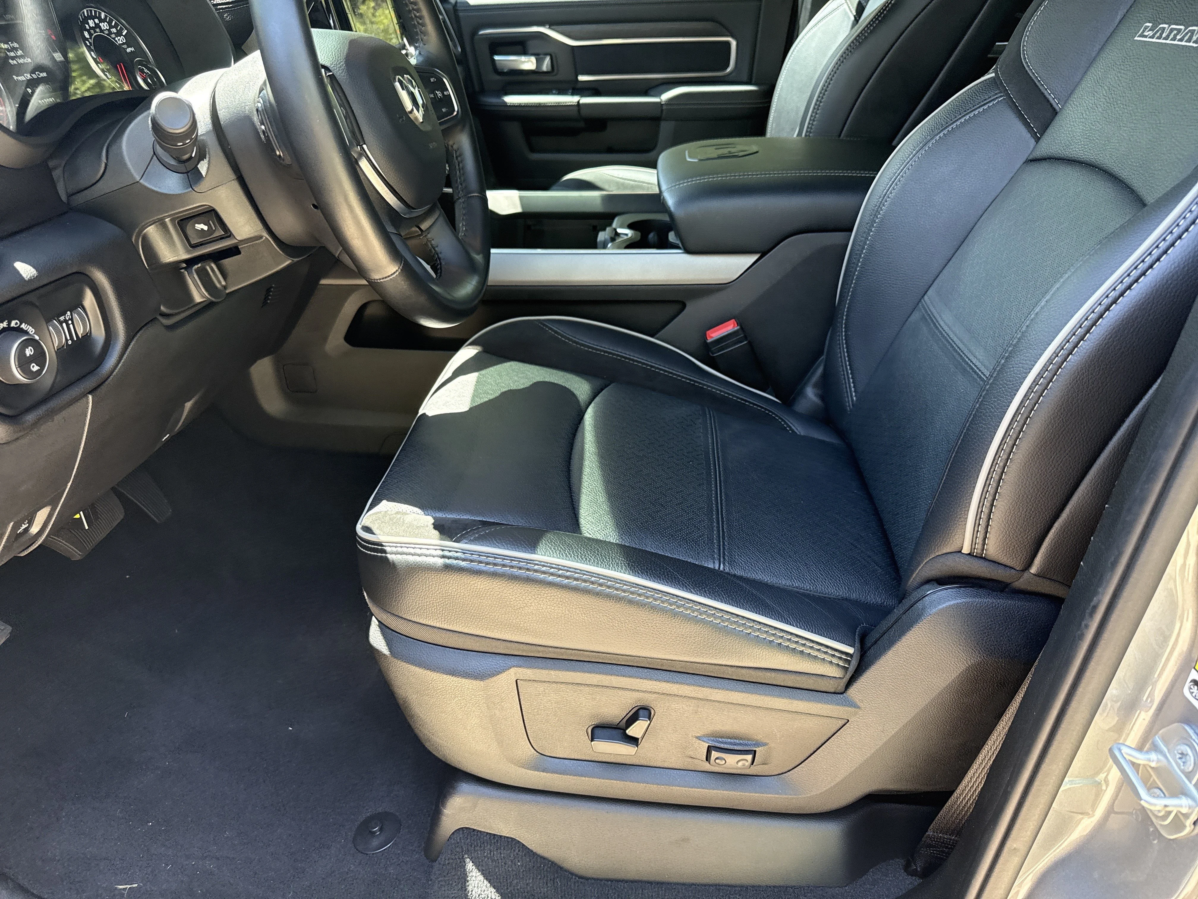 Used 2024 Billet Silver Metallic Clearcoat Ram Laramie image 9