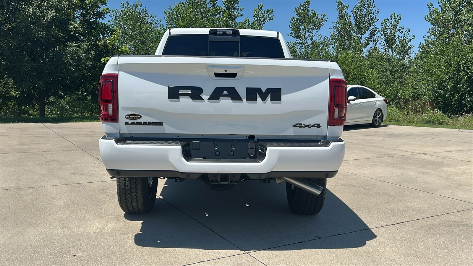 New 2026 Bright White Clear-Coat Exterior Paint RAM Laramie image 5