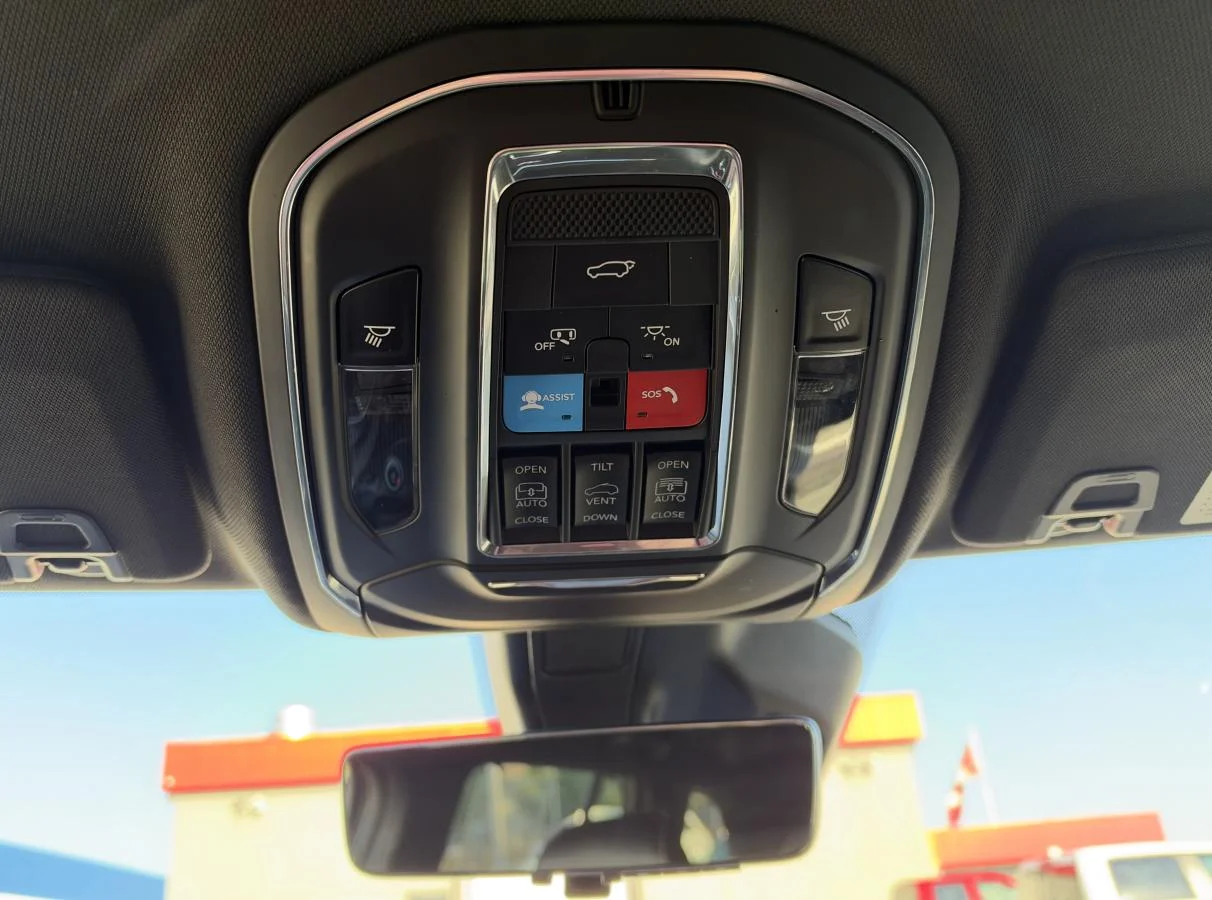 Used 2024 Black Jeep Limited image 28