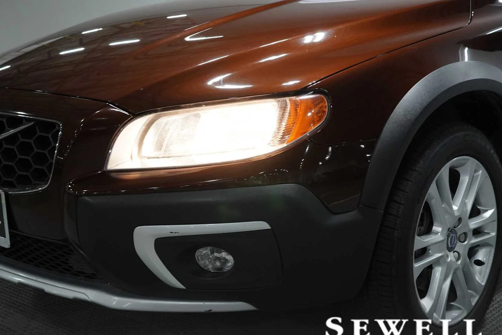 2016 Volvo XC70 T5 Drive-E FWD Premier's photo