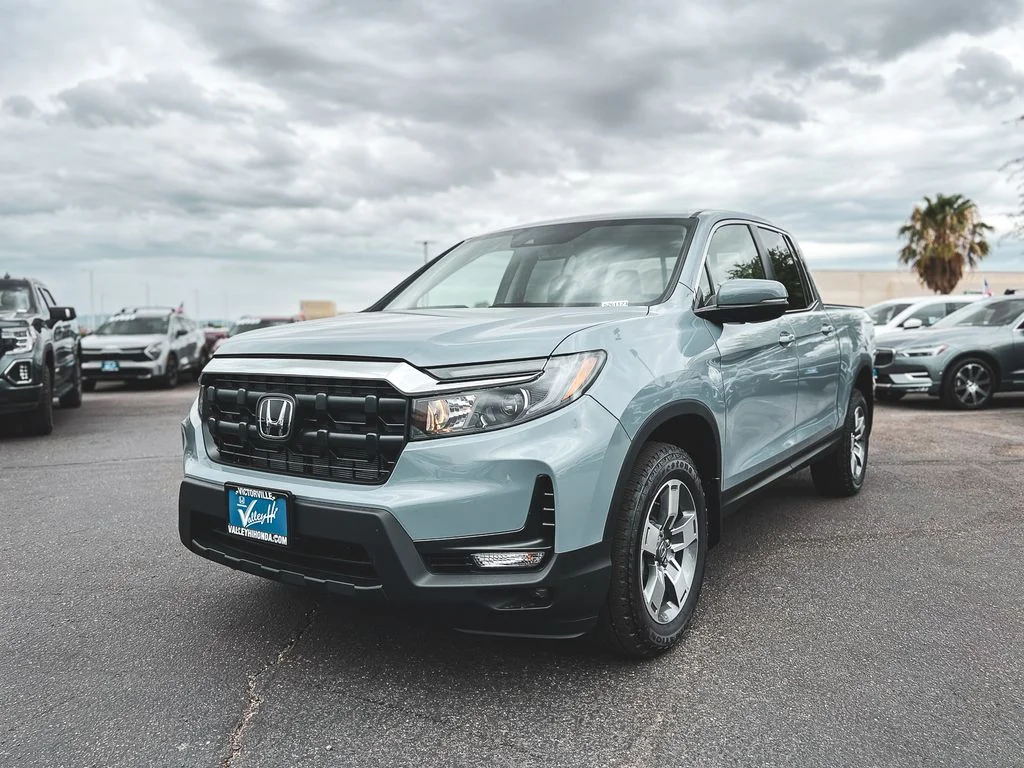 New 2026 Sonic Gray Pearl Honda RTL image 3