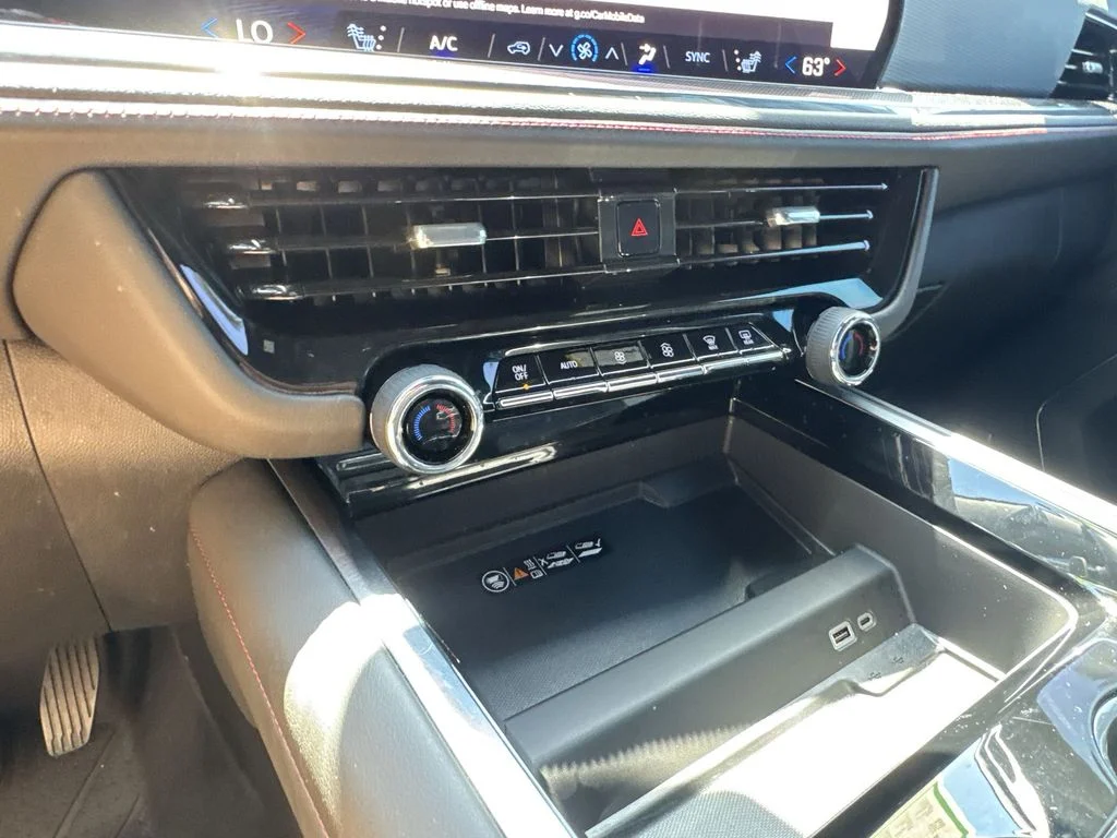 Used 2025 Gray Chevrolet RST image 18