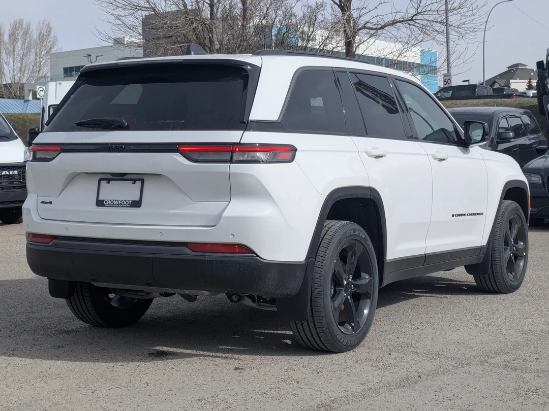 New 2026 White Jeep Altitude - - 4x4 - Altitude Pkg - Power Sunroof - 20 Black Wheels - Remote Start & More! image 8