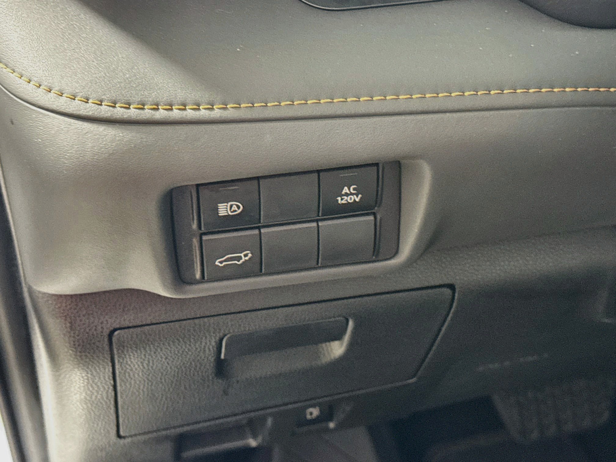 Used 2023 Wind Chill Pearl Toyota Hybrid Bronze Edition image 10