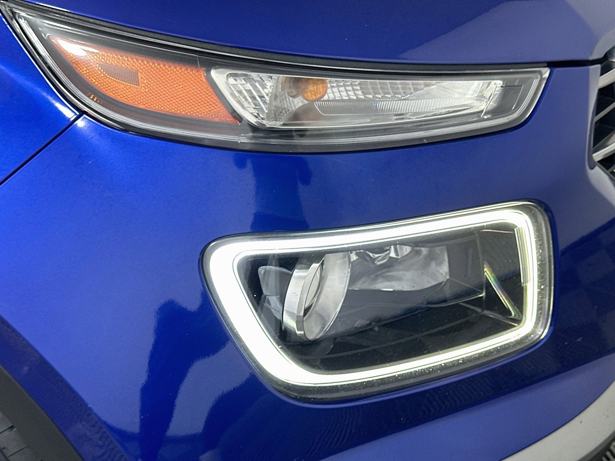Used 2022 Intense Blue Hyundai Limited image 31