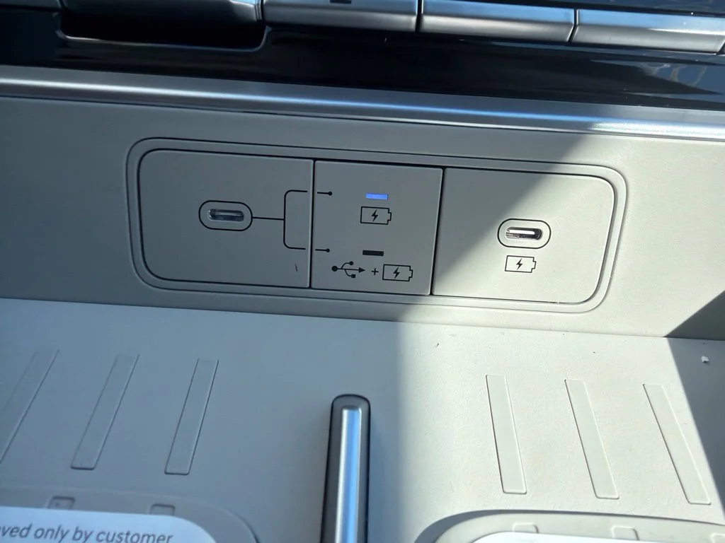 New 2027 Serenity White Hyundai SE image 27