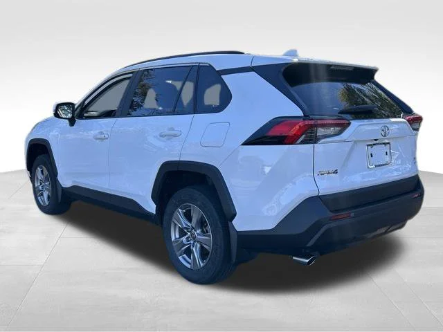 Used 2024 White Toyota XLE image 6