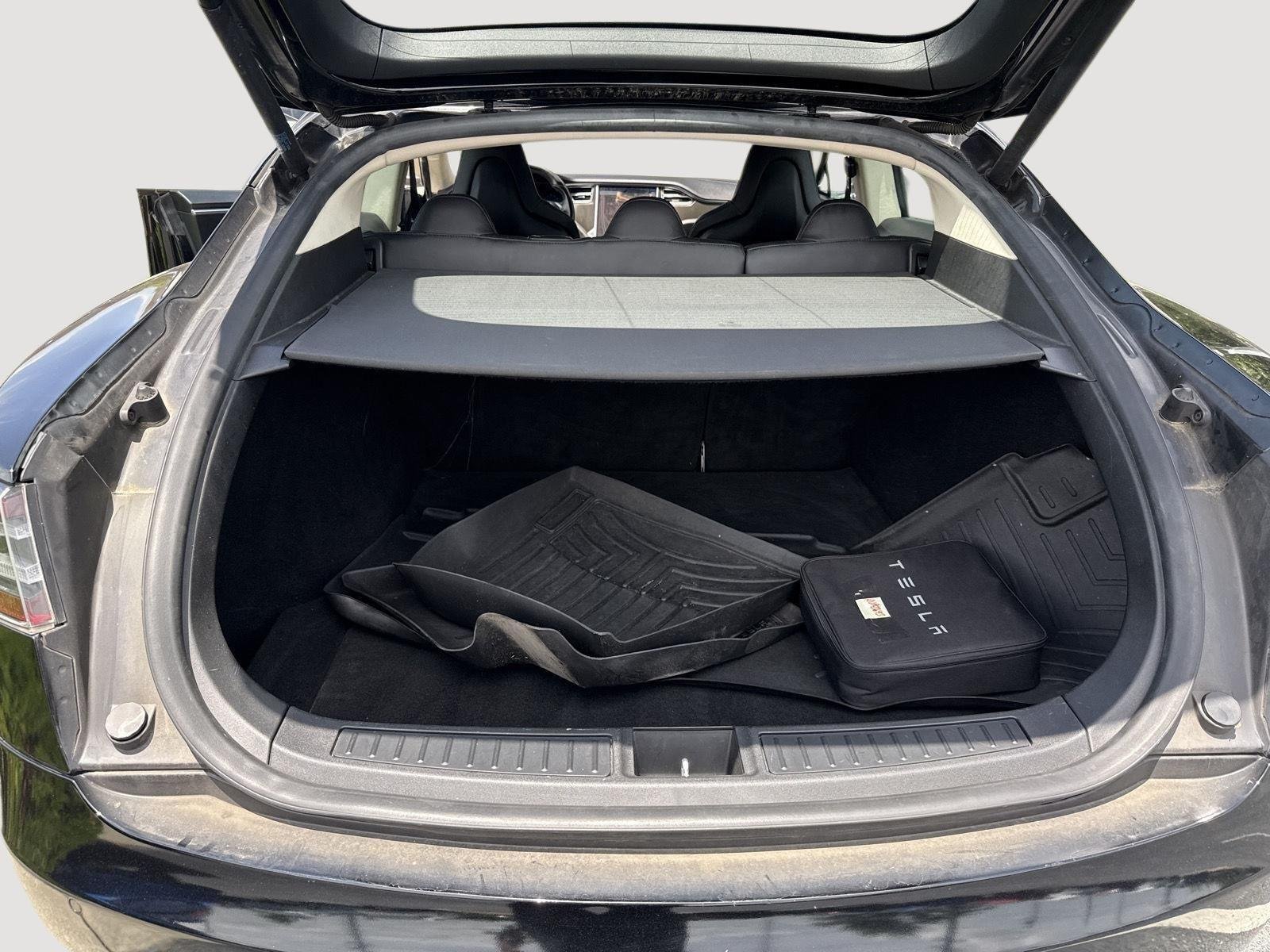 Used 2014 Black Tesla 85 image 6
