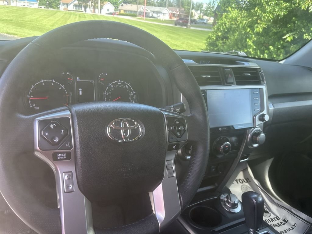 Used 2023 White Toyota SR5 image 9