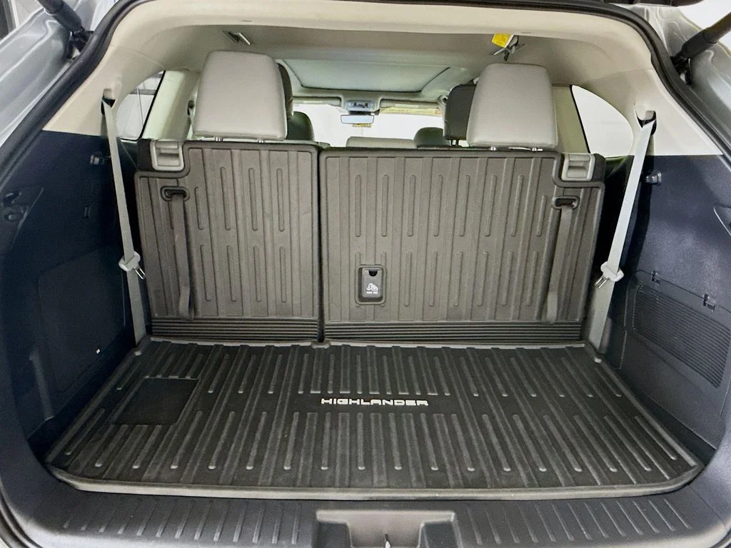 Certified Used 2025 Celestial Silver Metallic Toyota Platinum image 27