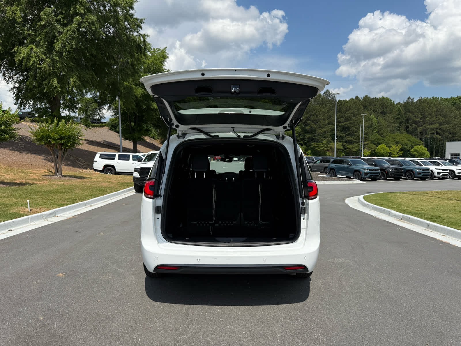 Used 2024 Bright White Clearcoat Chrysler Hybrid S Appearance Pkg image 27