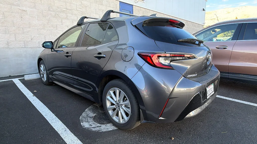 Used 2025 Magnetic Gray Metallic Toyota SE image 3
