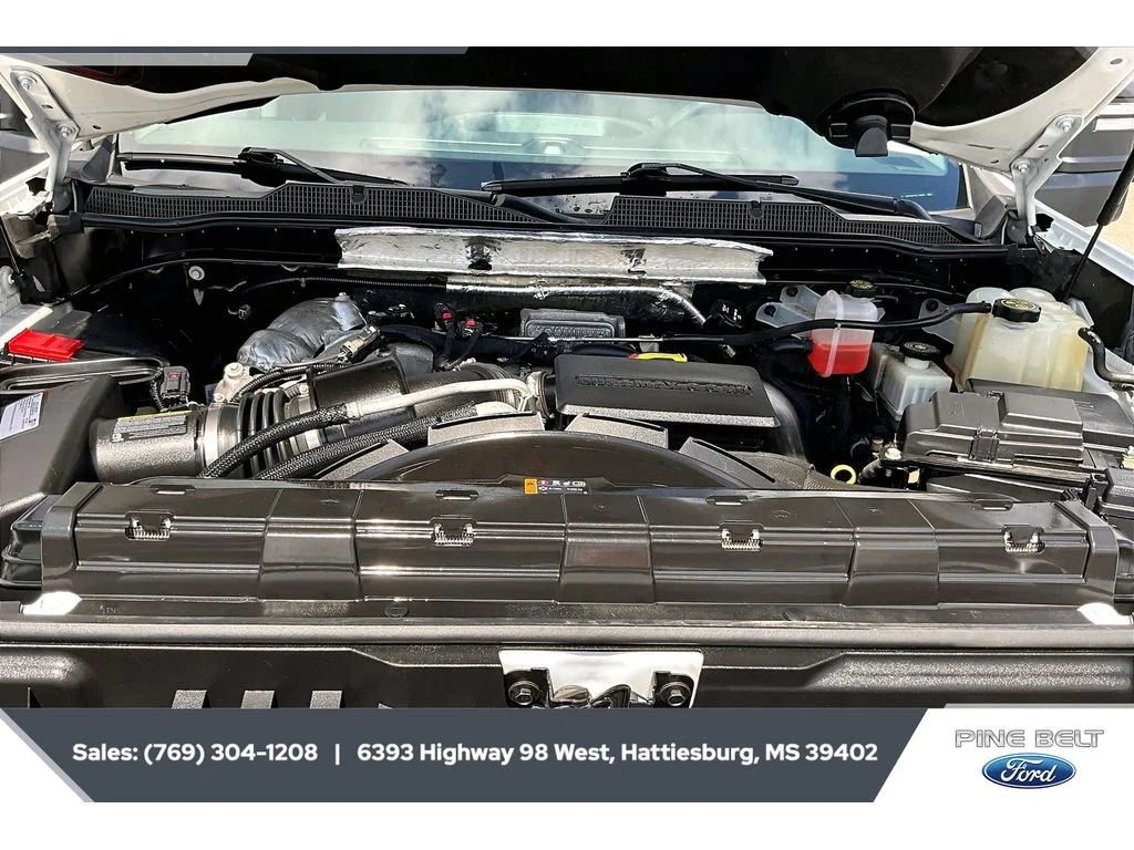 Used 2020 Summit White Chevrolet LT image 8