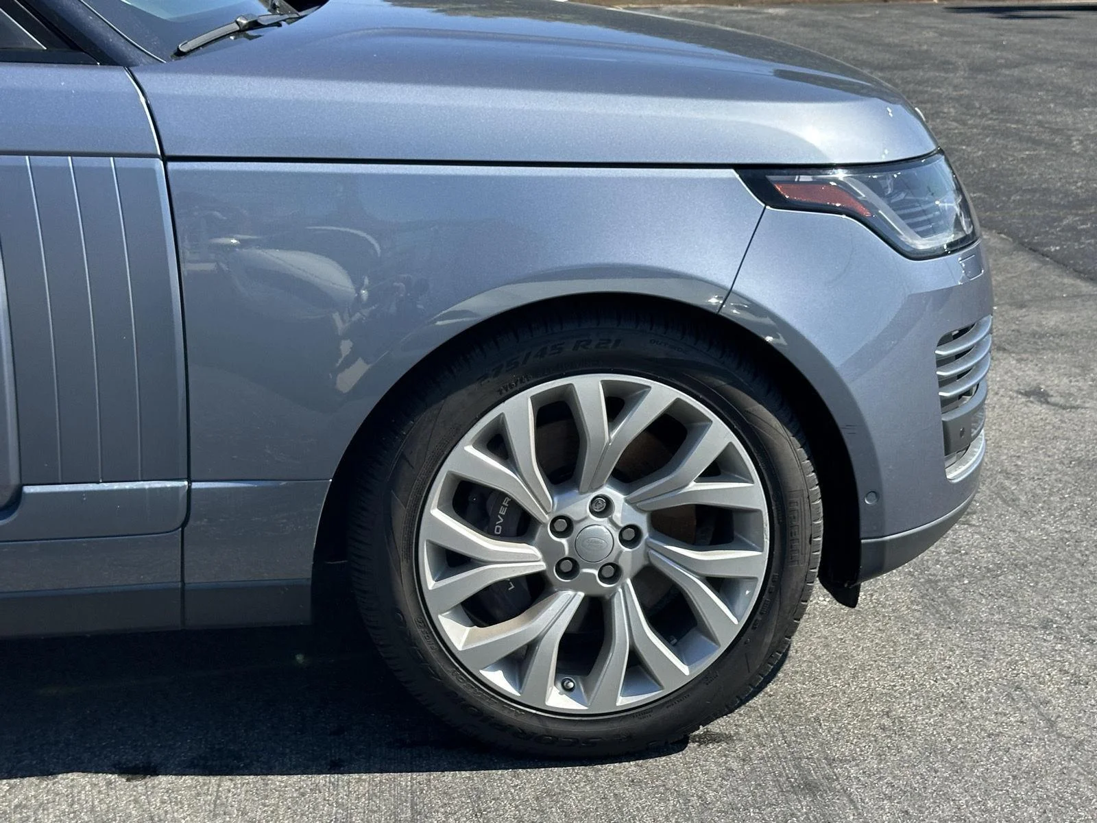 Used 2019 Byron Blue Metallic Land Rover HSE image 46