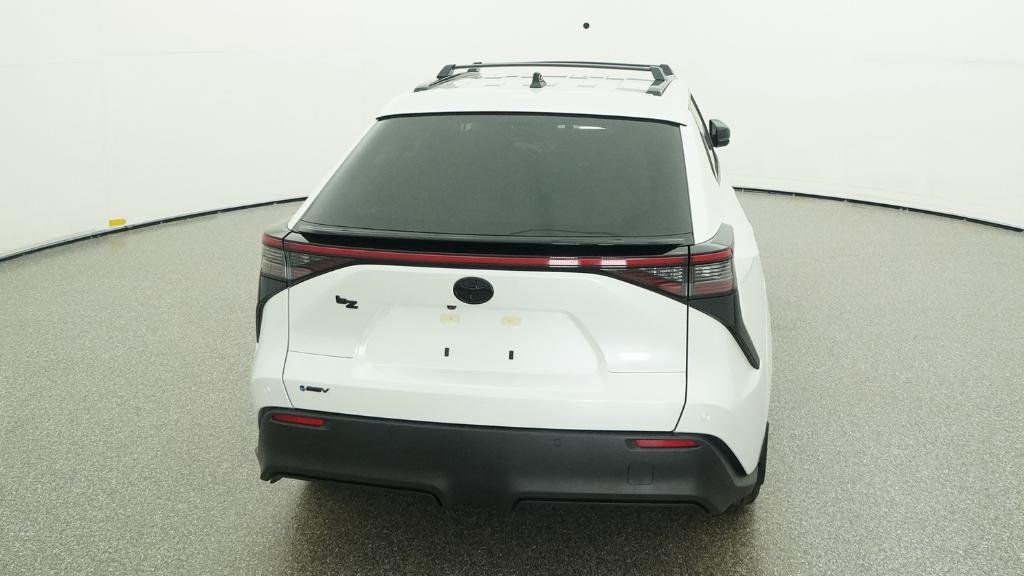 New 2026 Wind Chill Pearl Toyota XLE image 61