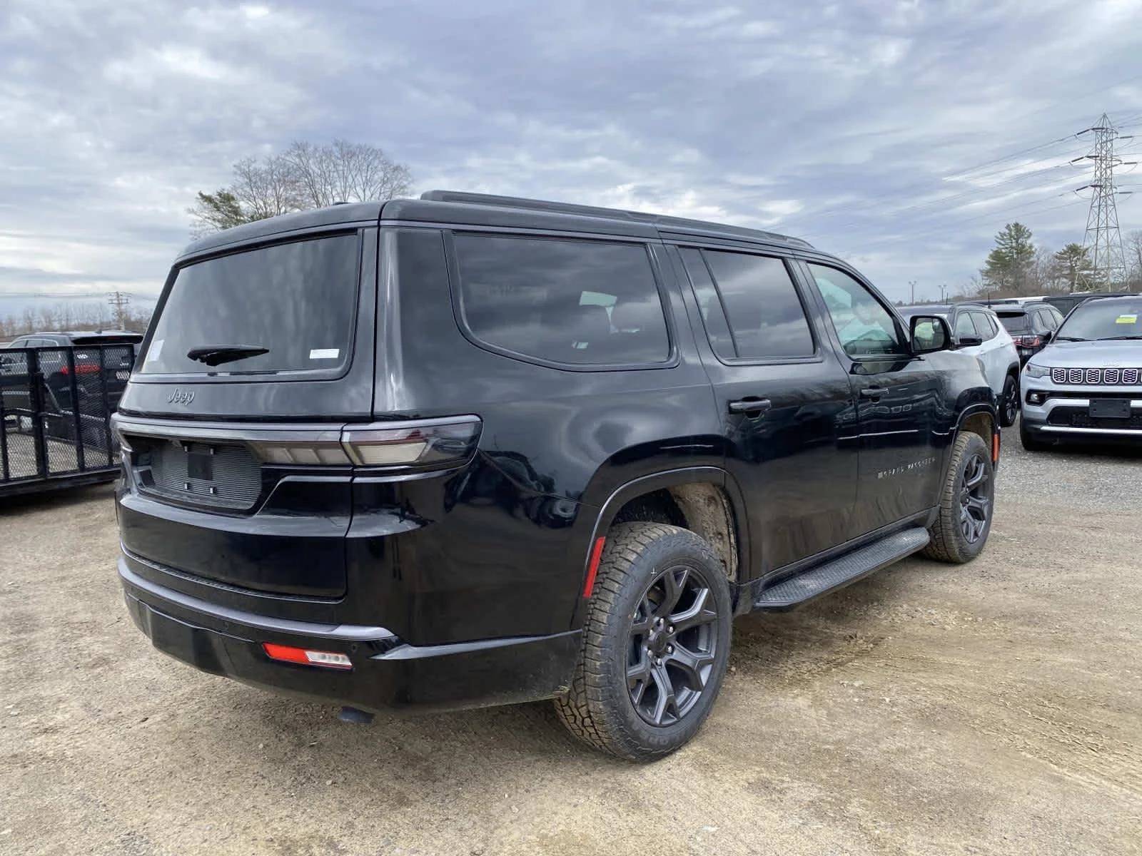 New 2026 High Gloss Black Exterior Paint Jeep Upland image 3