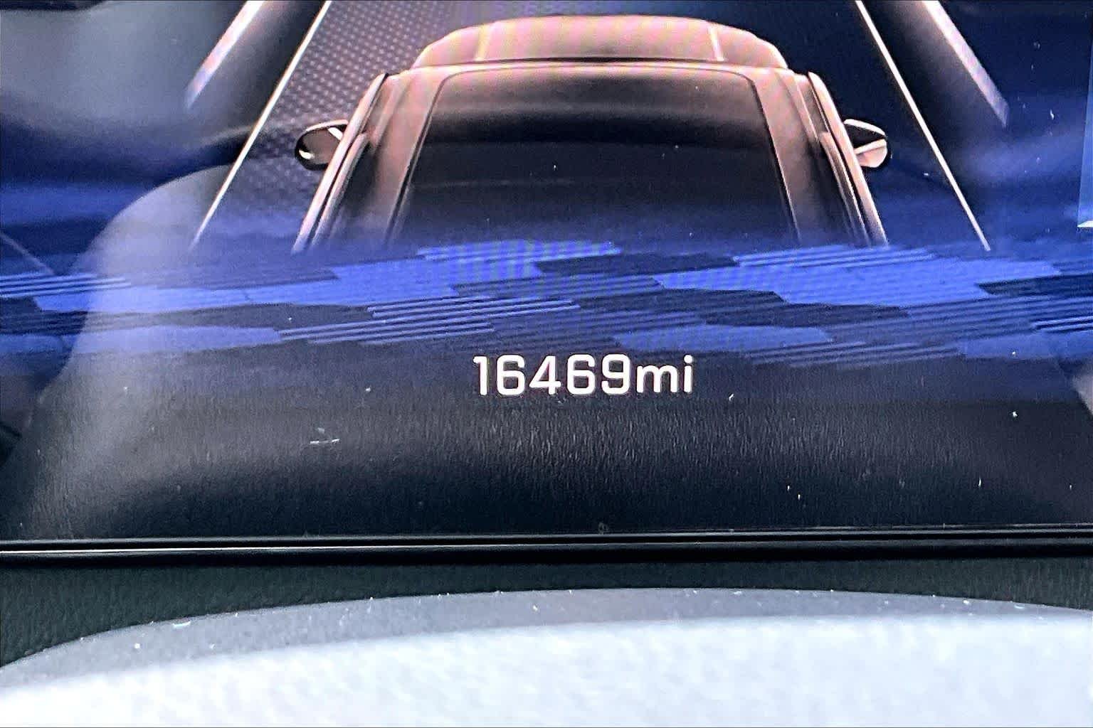 Used 2025 Lakeshore Blue Metallic Chevrolet FWD LT image 26